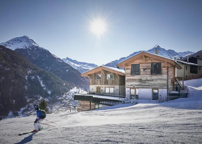 Chalets - The Peak