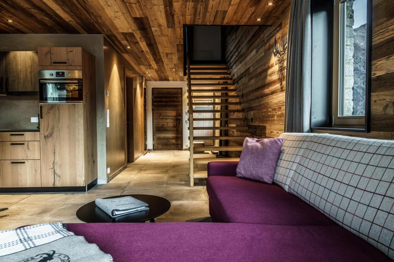 Chalet - The Peak