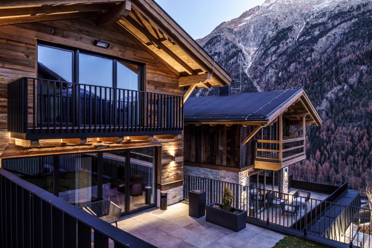 Chalet - The Peak